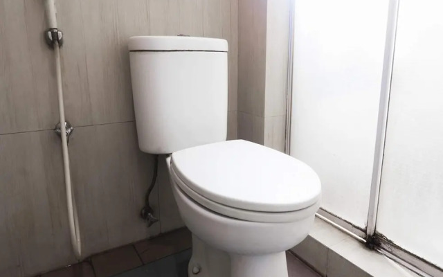 OYO 91327 Residence 38