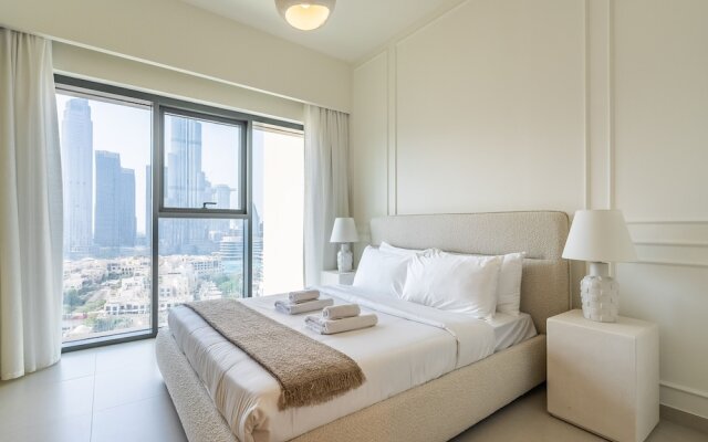 Eloquent Upscale with Breathtaking Burj