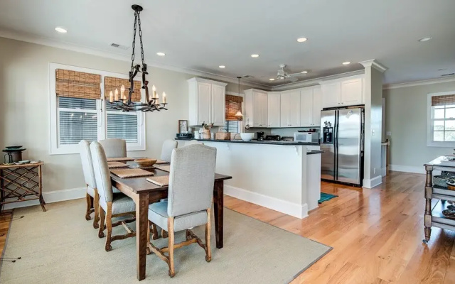 Cooper House by Peace Vacations