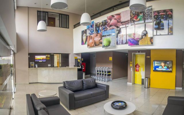 Expresso R1 Hotel