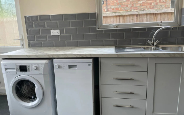 Gerrard Grove is Lovely 2-bed Bungalow in Clacton
