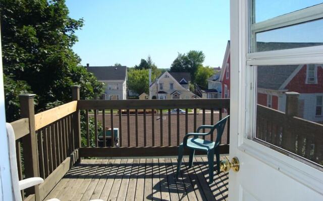 Downtown Bed And Breakfast