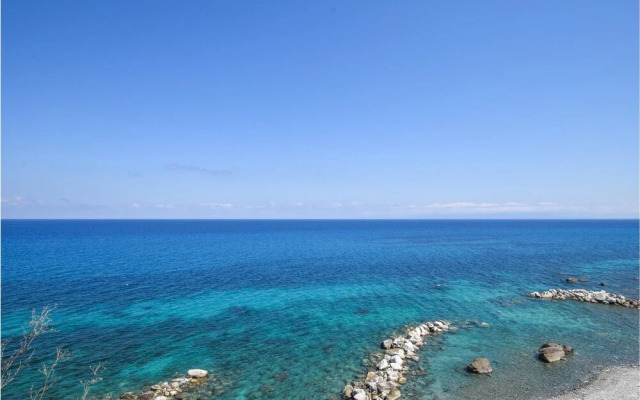 Awesome Apartment in Briatico With Wifi and 2 Bedrooms