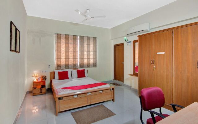 OYO 20008 SilverKey Madhapur
