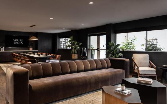 Yours Truly DC, Vignette Collection by IHG