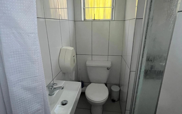 Ansteys Beach Self Catering Apartments