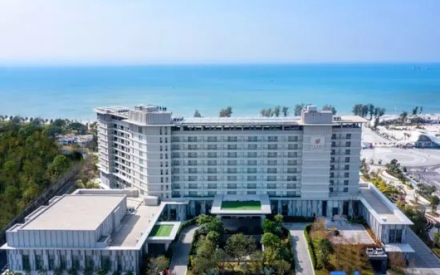 Grand New Century Resort Silver Beach Beihai