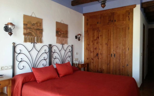 Hotel Rural Almazara