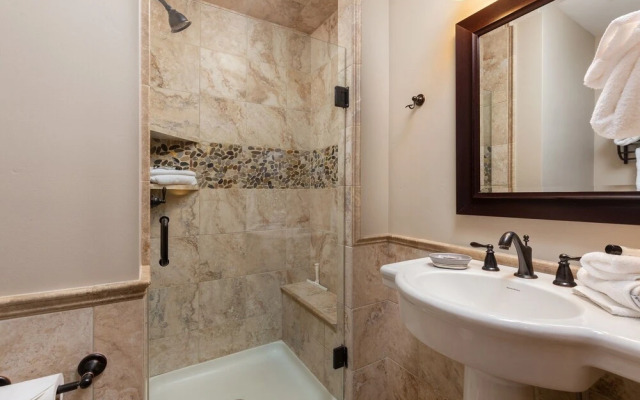 8 Crown Drive 5 Bedroom Home