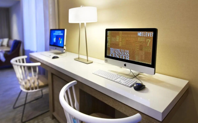 The Anza - A Calabasas Hotel