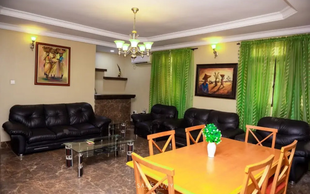 Dees Hotels Apartment & Suites
