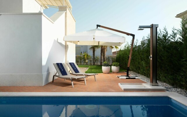 Lavish Villa in Vabriga With Picturesque Views & Pool