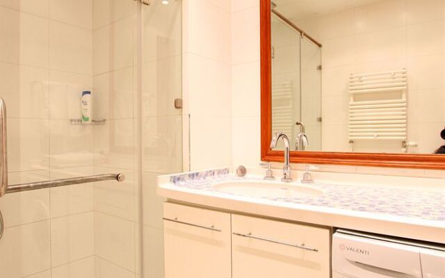 Davison Serviced Apartment