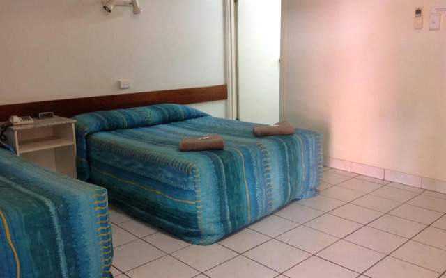 Palms Motel