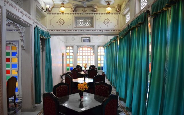 Shree Jagdish Mahal Heritage Hotel