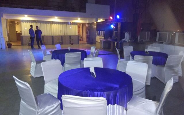 Airport Hotel Mahal