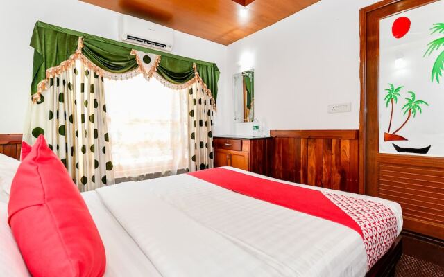 Oyo 24606 Waves Shore 3Bhk Premium Houseboat