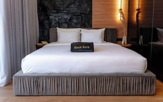 Black Rock Villas