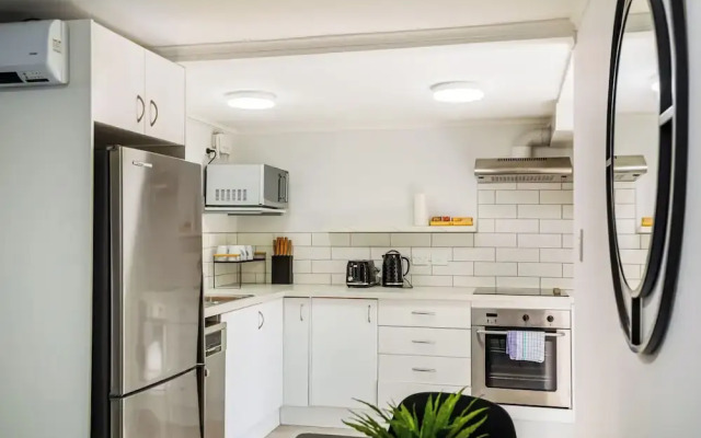 Riches Serendipity Home with Parking