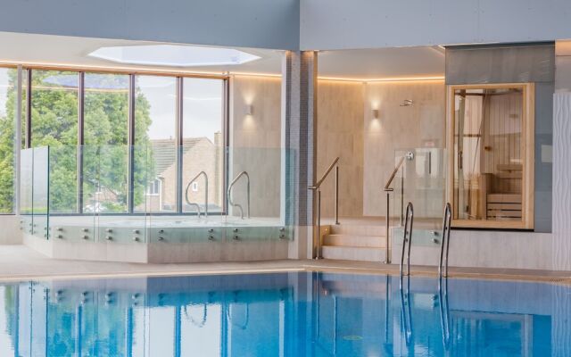 Blunsdon House Hotel