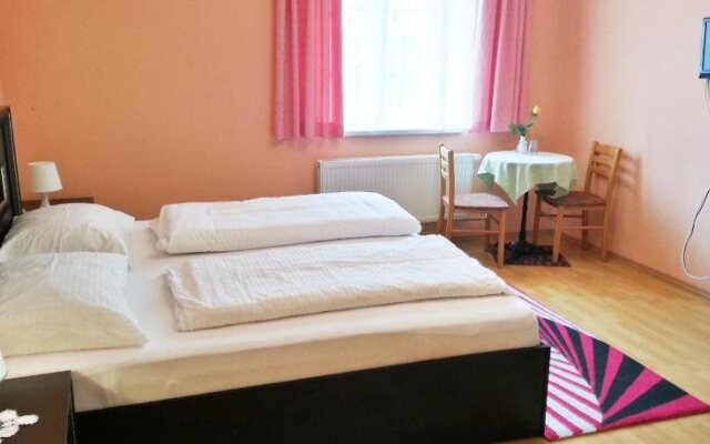 Pension Pizzeria Weisses Lamm