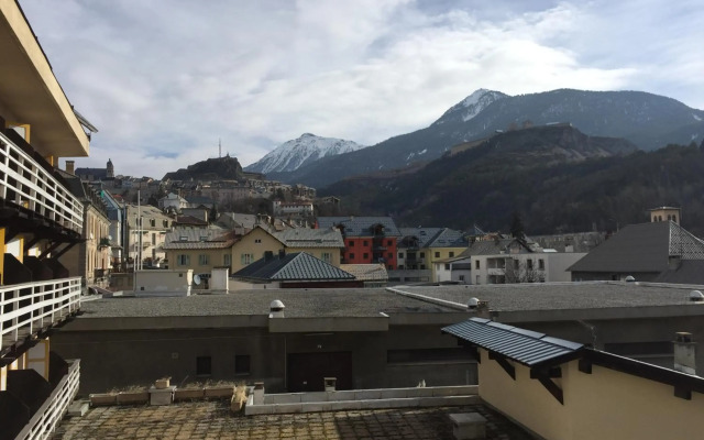 Hôtel Mont-Brison