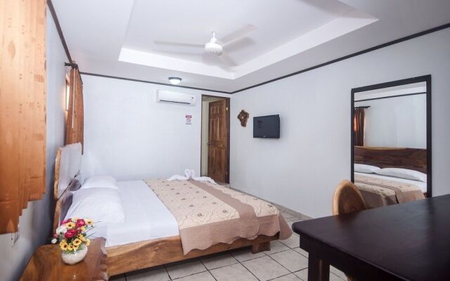 Cadillac Rock Hotel - Adults Only
