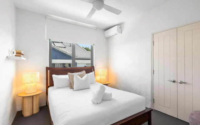 Saltwater Beach House – Guest Rooms – Yaroomba