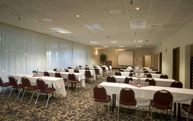 Red Lion Hotel Yakima Center