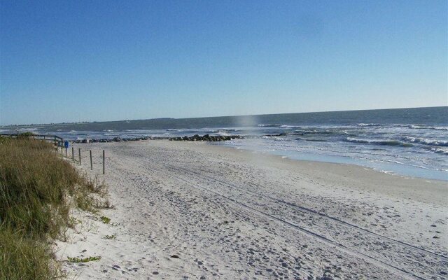 Blue Waters Treasure Island