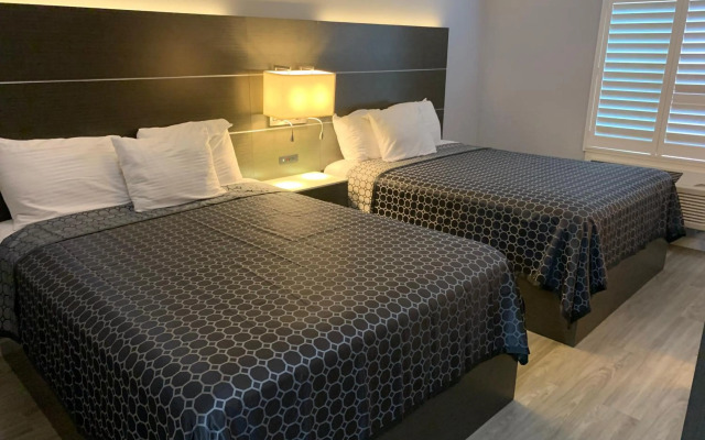 Mirage Inn and Suites