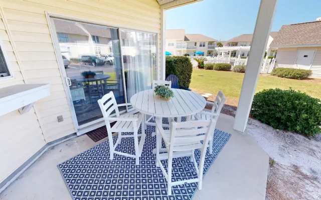 Sandpiper Cove 9141 3 Bedroom Condo by RedAwning