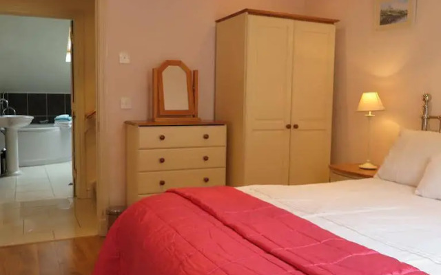 Meadow View Apartment