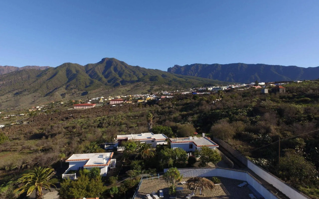 Los Guanches Bungalows