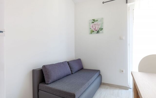 Apartment Ana - free parking: A5 Stanici, Riviera Omis