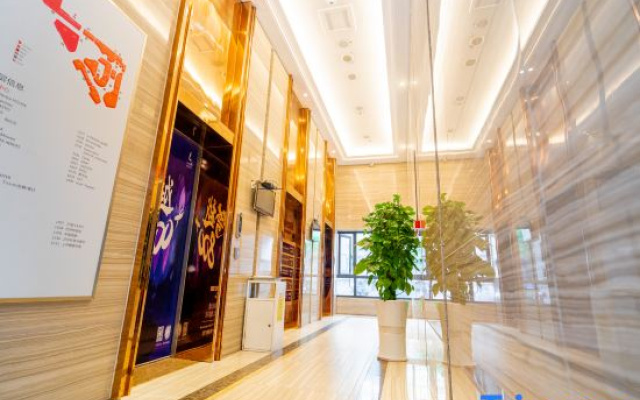 Lavande Hotel (Luzhou Bubugao Xintiandi)