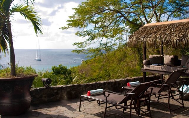 FireFly Hotel Mustique