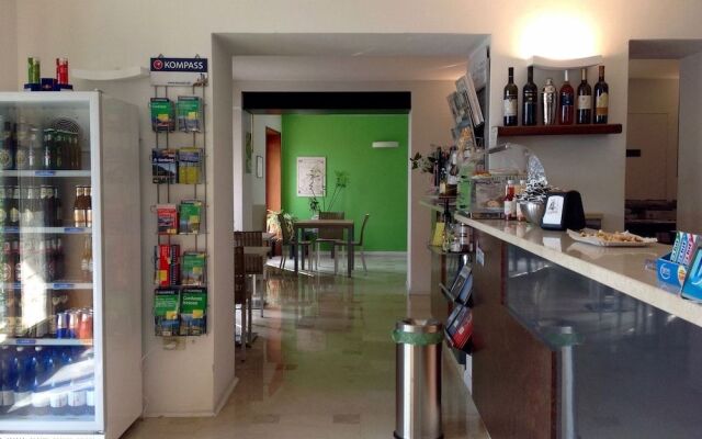 Hotel e Appartamenti al Prà de la Fam
