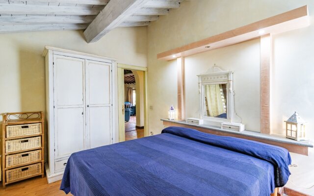 Villa Ademollo with Pool in Chianti Hills