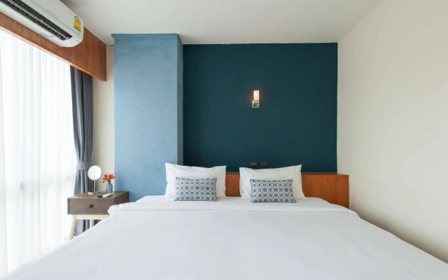 The Sixteenth Naiyang Beach Hotel