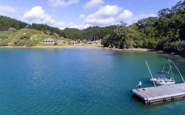 Helena Bay Lodge