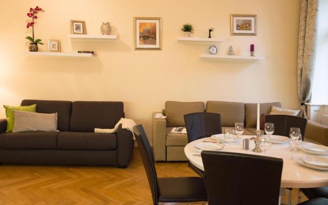 Modern Apartment Všehrdova