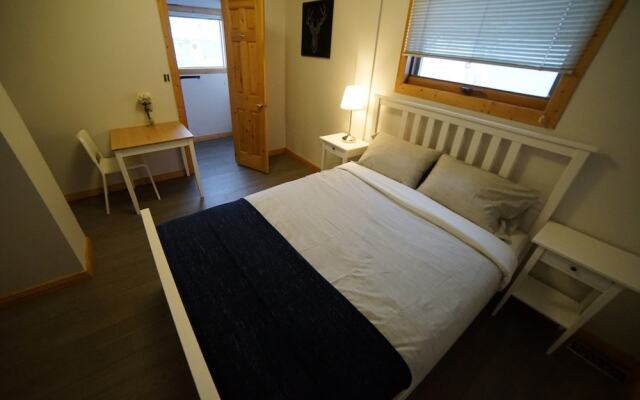 Yellowknife B&B