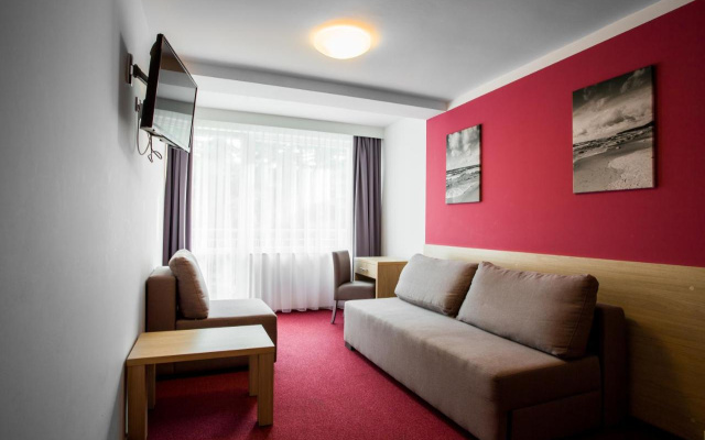 Hotel *** NAT Krynica Morska