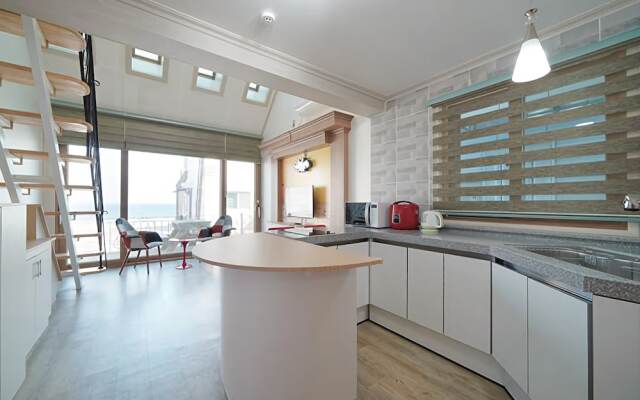 Yeongdeok Etermo Pension