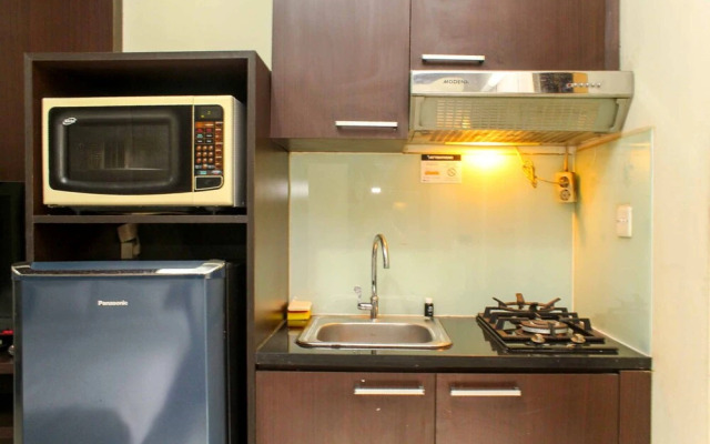 Nice and Homey Studio at Metropark Condominium Jababeka Apartment