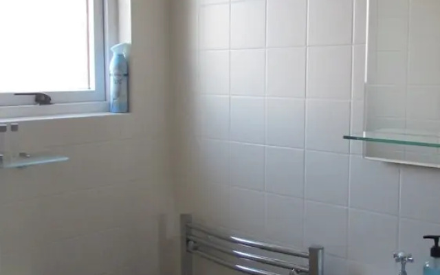 Old School Restaurant & Rooms