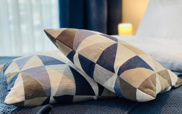 White 2 Apartment Brasov