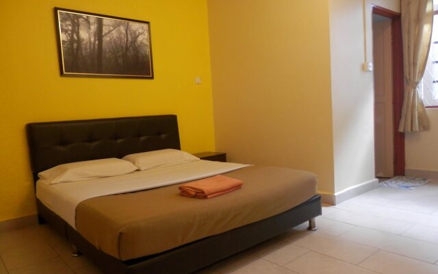 Eight Mentigi Guest House
