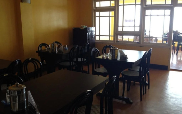 Oyo 4305 Yang's Inn